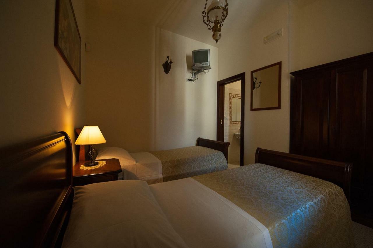 Li Curti Bed and Breakfast Scorrano  Exterior foto